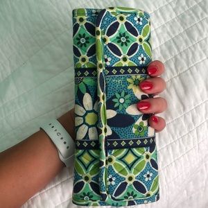 Vera Bradley trifold wallet